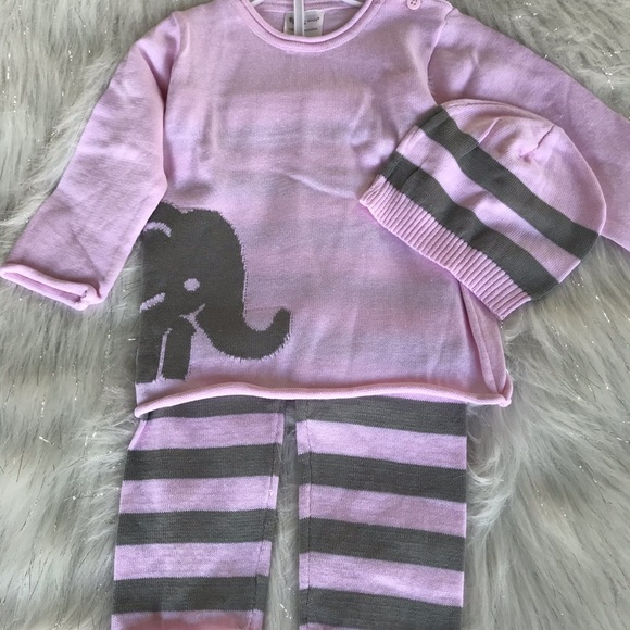 Matching Knit Set - Picture 2 of 3